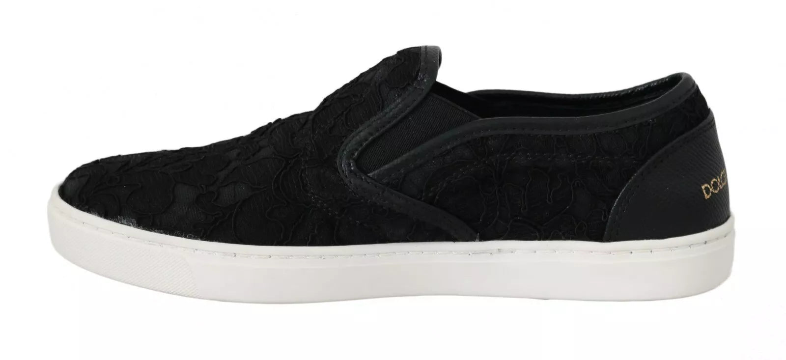 Svarte blondeskinnsjoggesko med logo og flate slip-on-sneakers