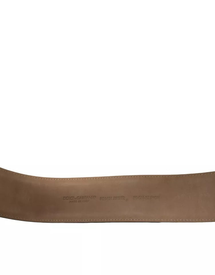 Svart skinnbelte med gullfarget oval metallspenne
