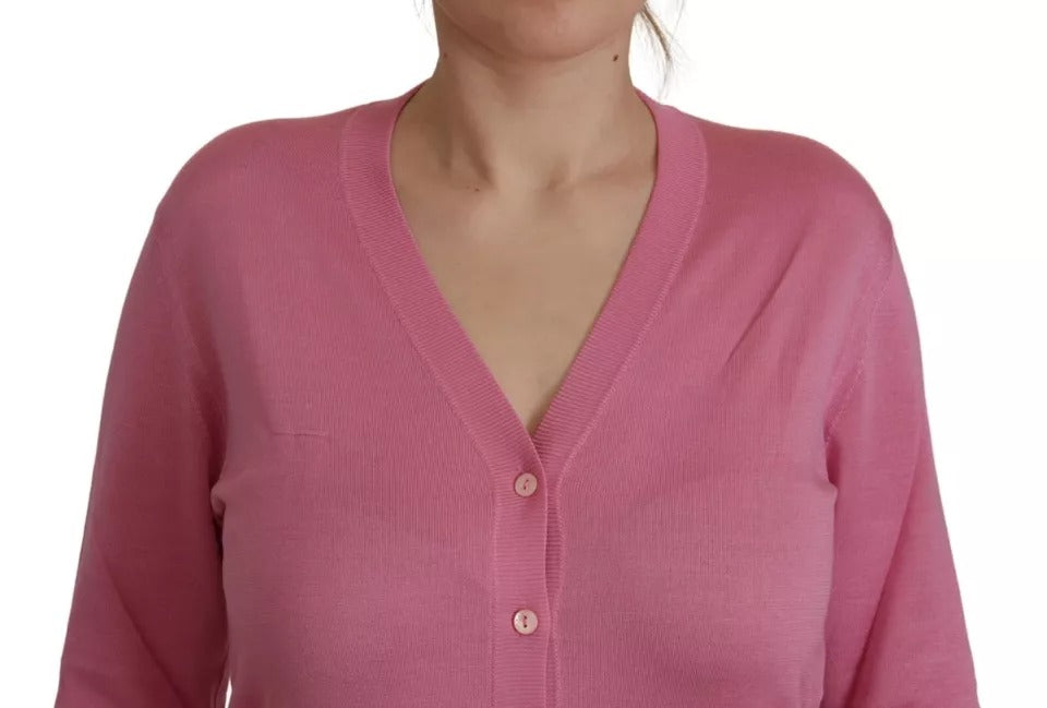 Rosa kofta i 100 % siden med knappar