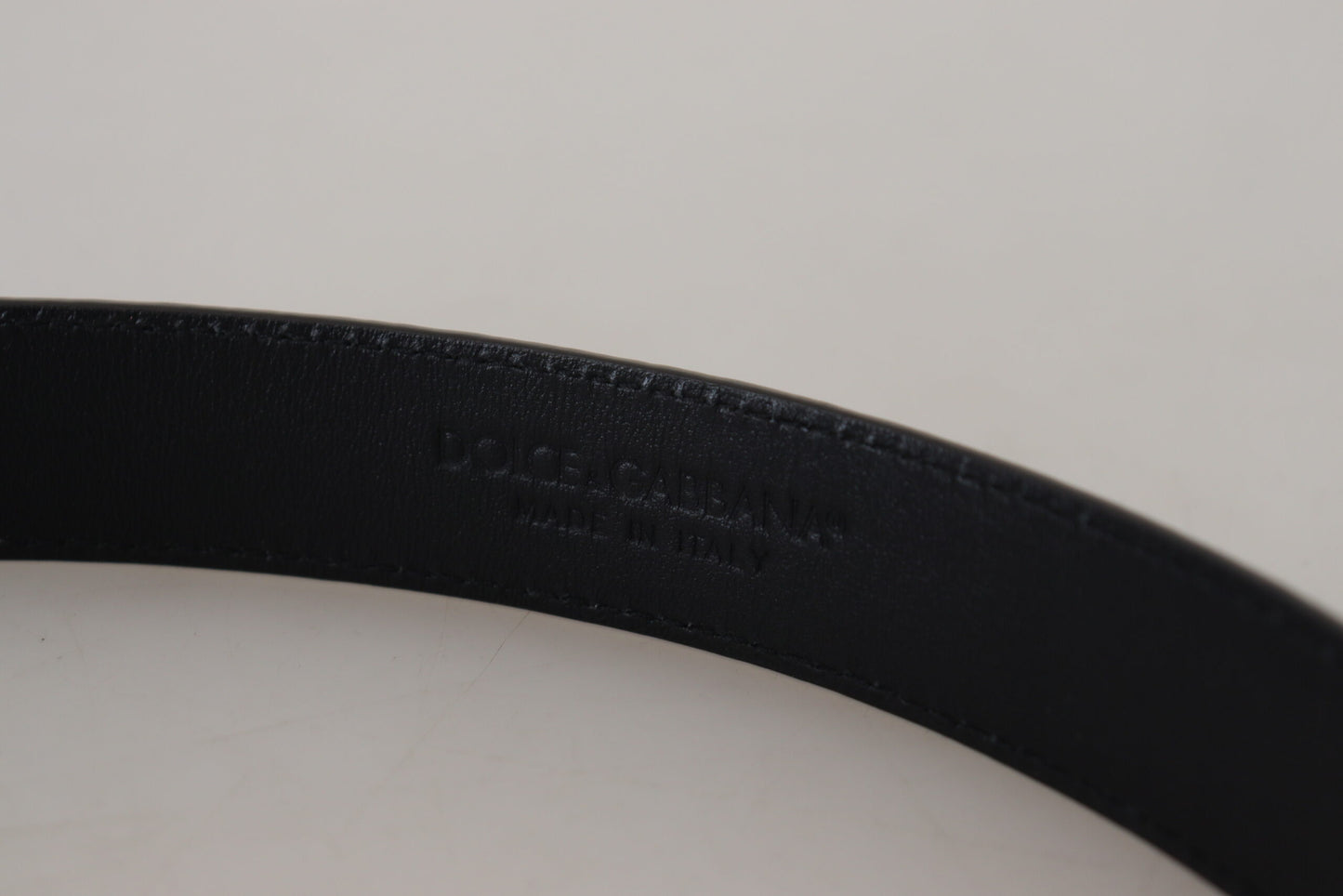 Dolce &amp; Gabbana svart eksotisk skinnbelte med gullfarget metallspenne