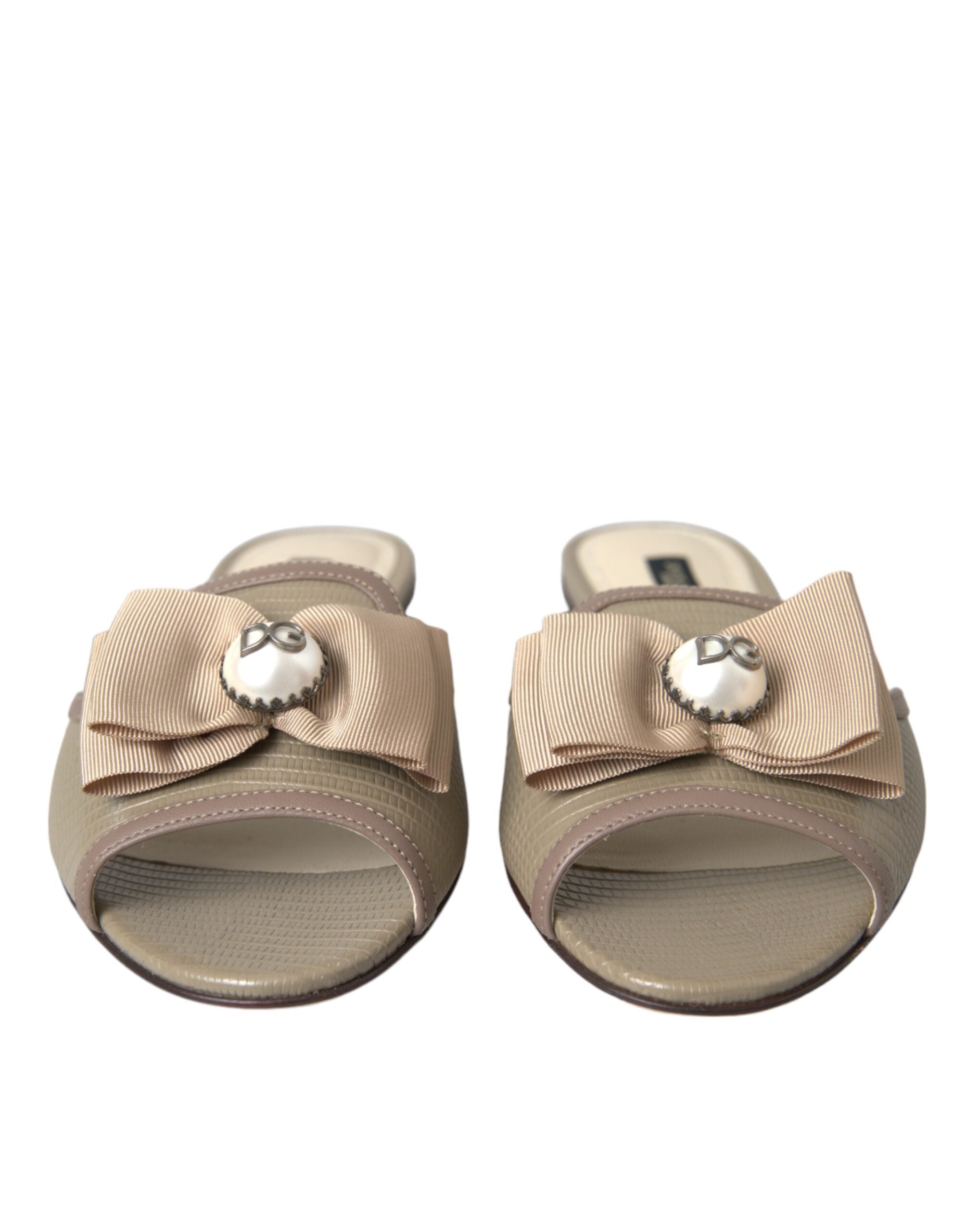 Beige Logo Perle Flats Sandaler Slides Sko