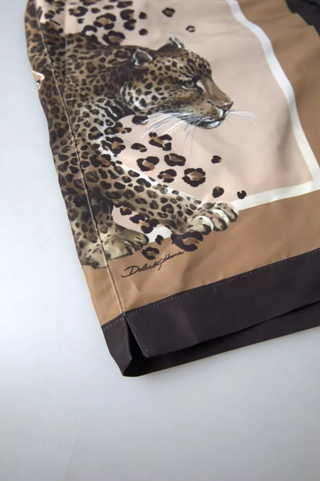 Mørkebrune leopardfargede badetøyshorts