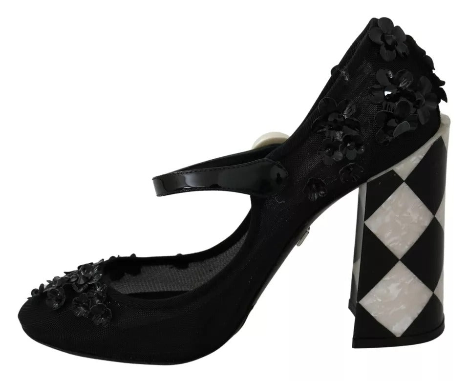 Svarta blommiga pumps med klackar och Mary Janes