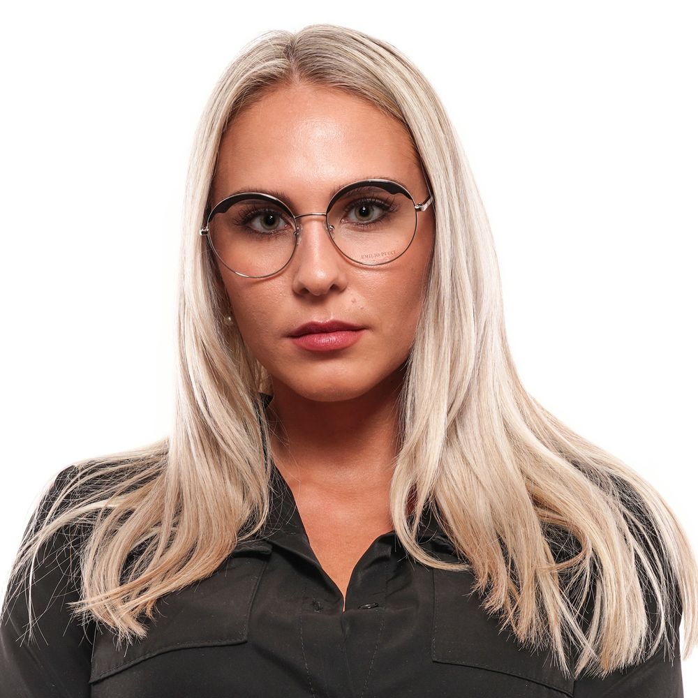Svarta kvinnors glasögonbågar