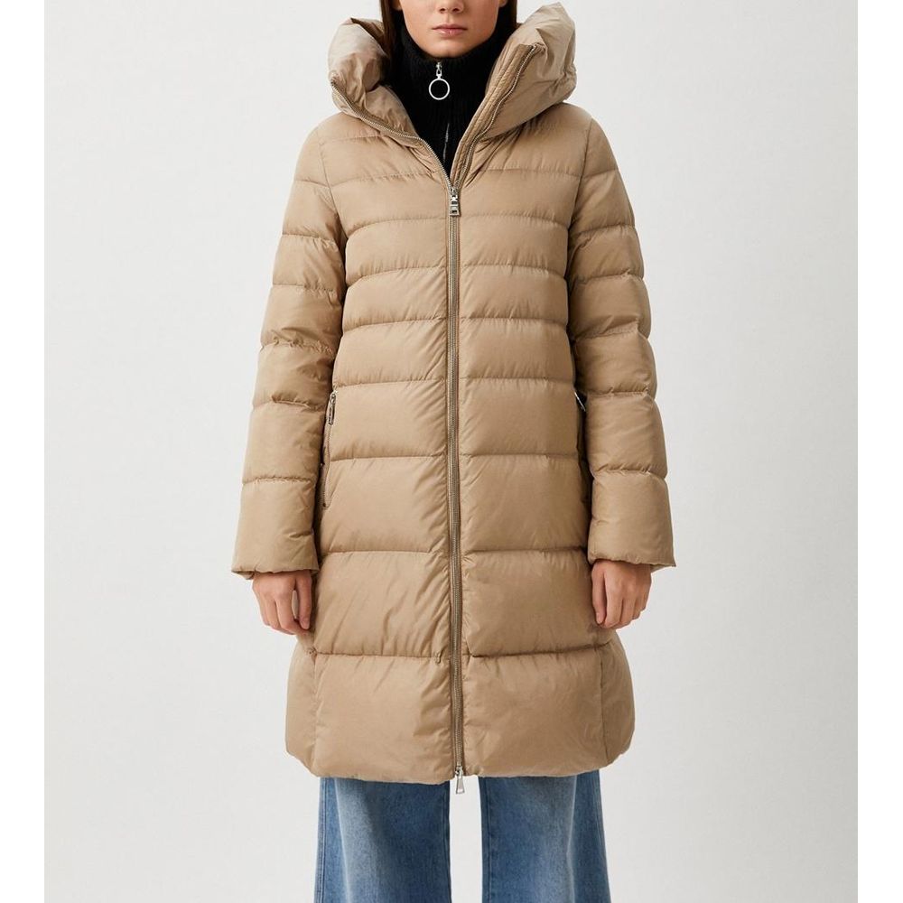 Beige polyamidjackor och kappa