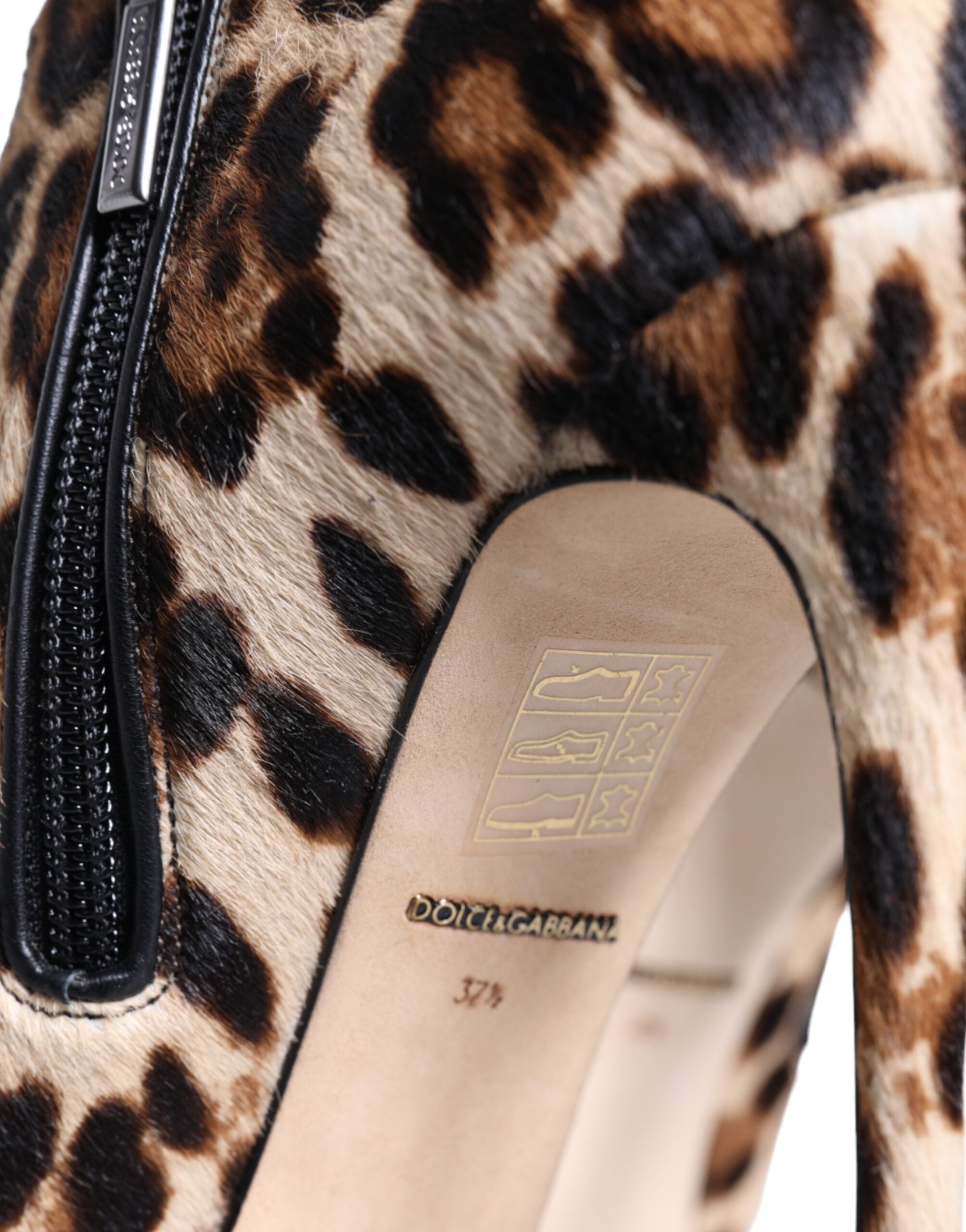 Bruna Leopardklackade Kalvpälsstövlar Med Klackar