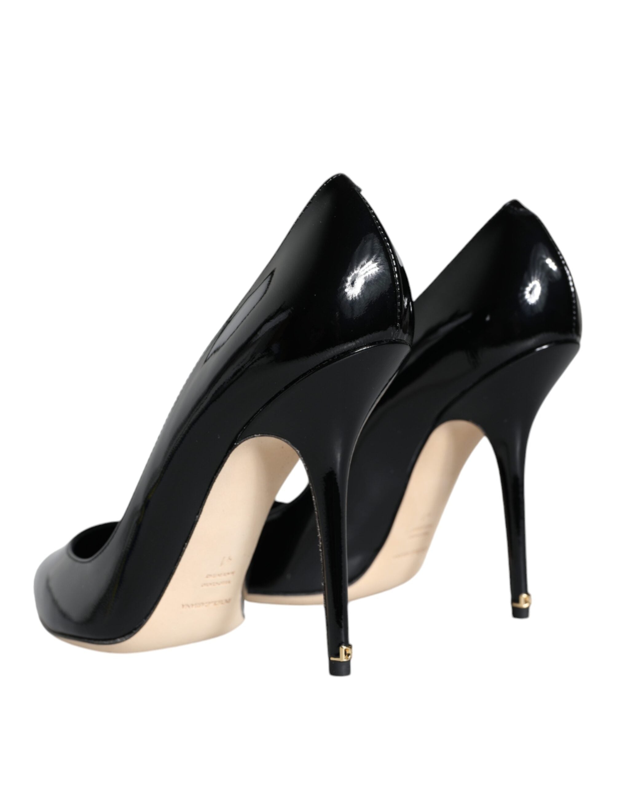 Svarta Bellucci Pumps i lackskinn
