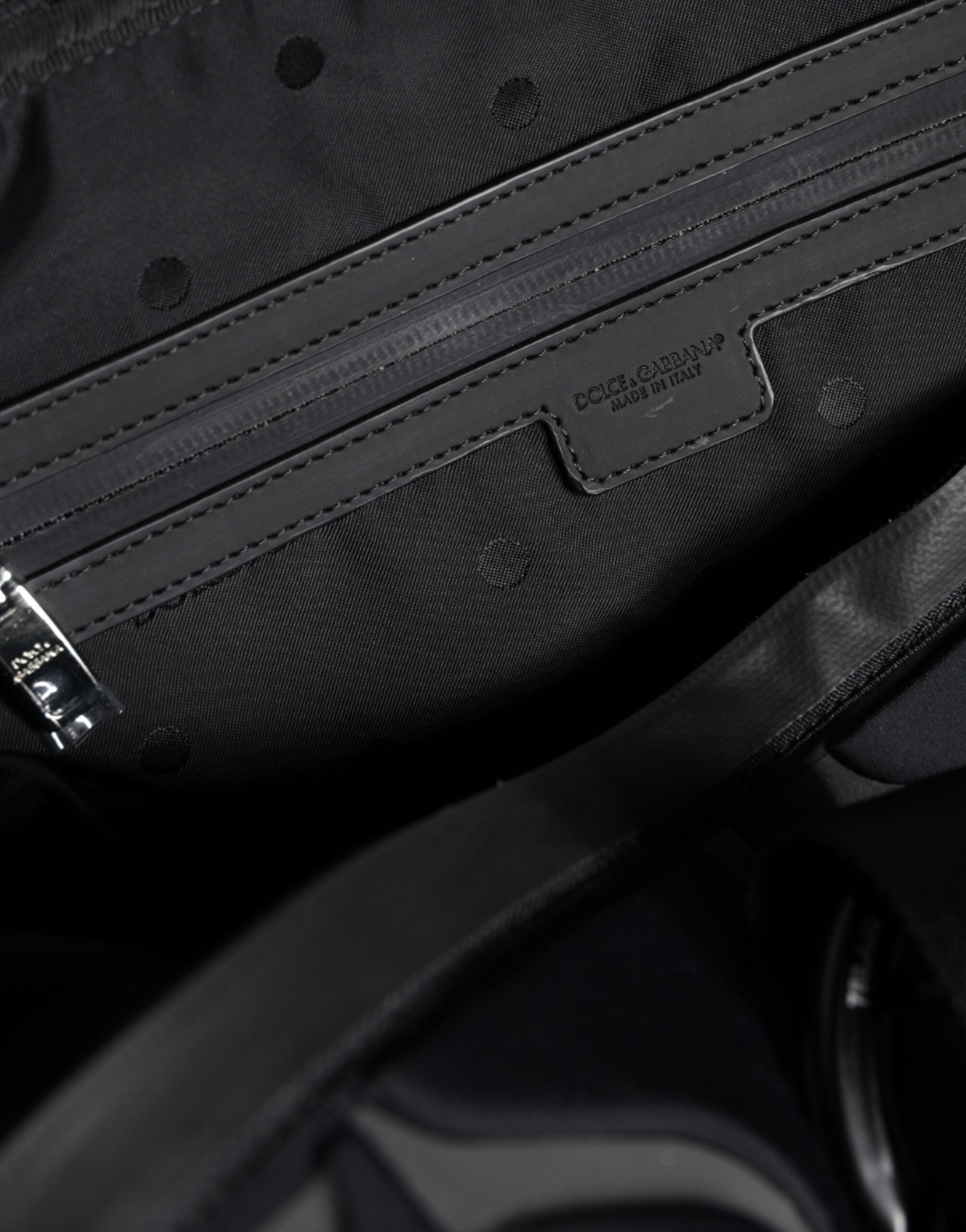 Svart neopren logotyp sport gym duffel axelväska