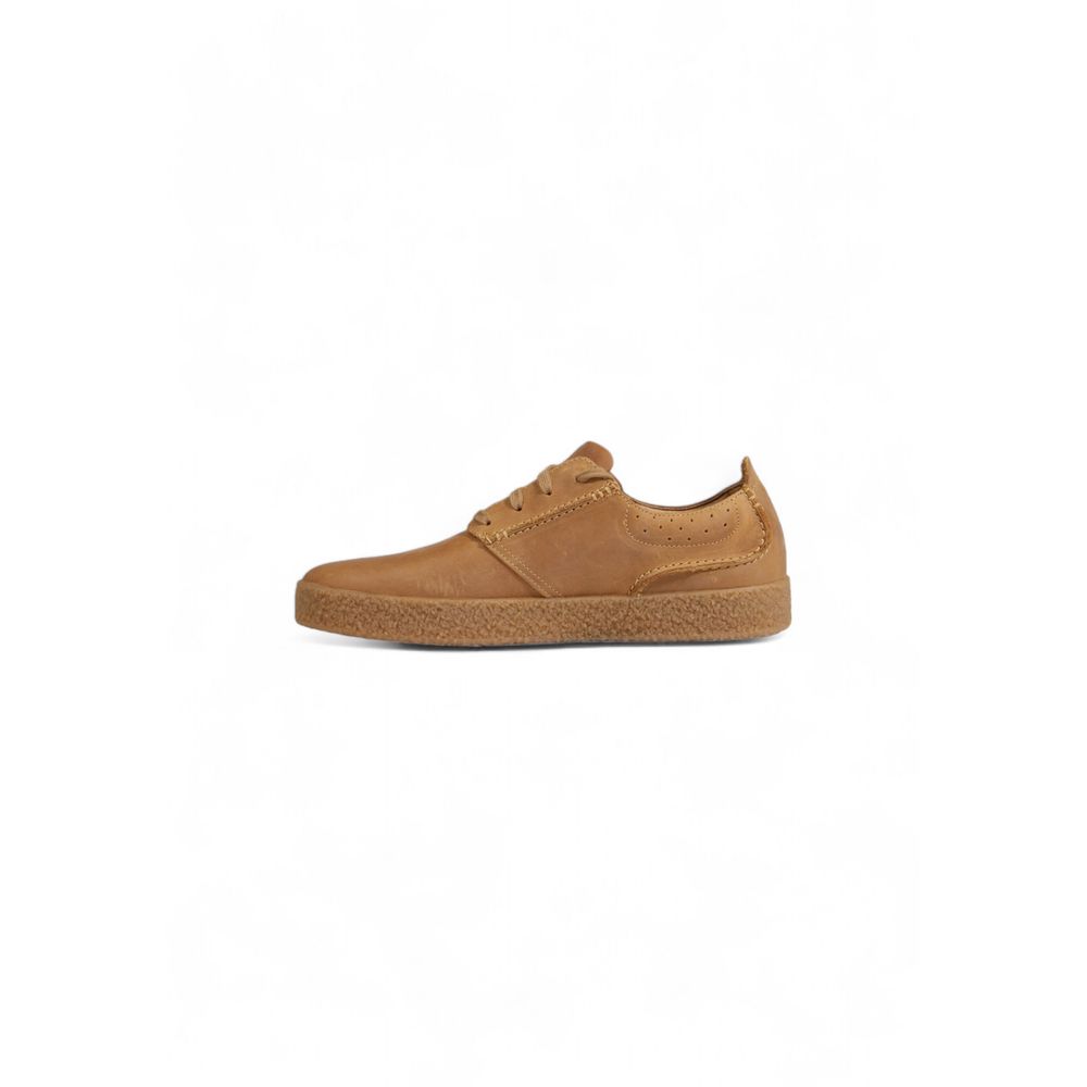 Beige Oxfords og Derby i semsket skinn