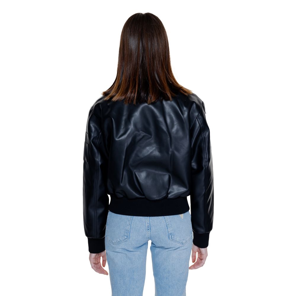 Calvin Klein Jeans svarta polyetenjackor och kappa