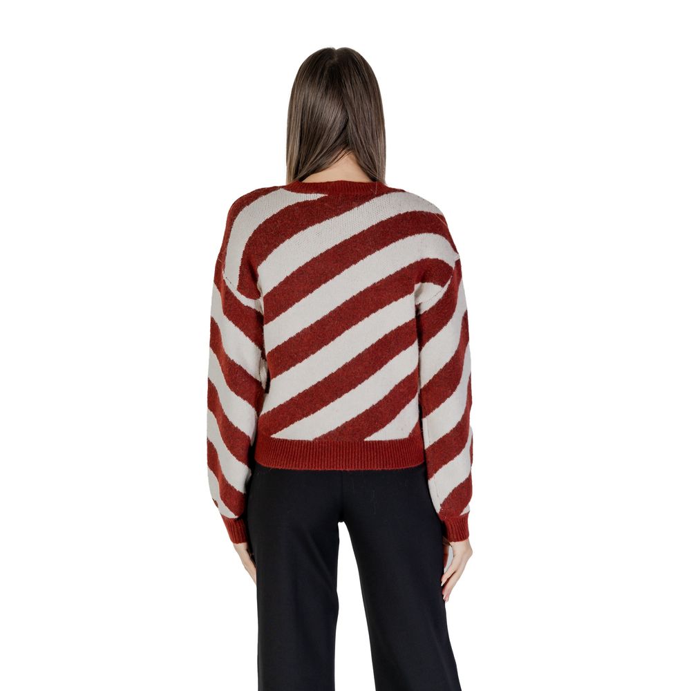Bordeauxröd tröja i återvunnen polyester