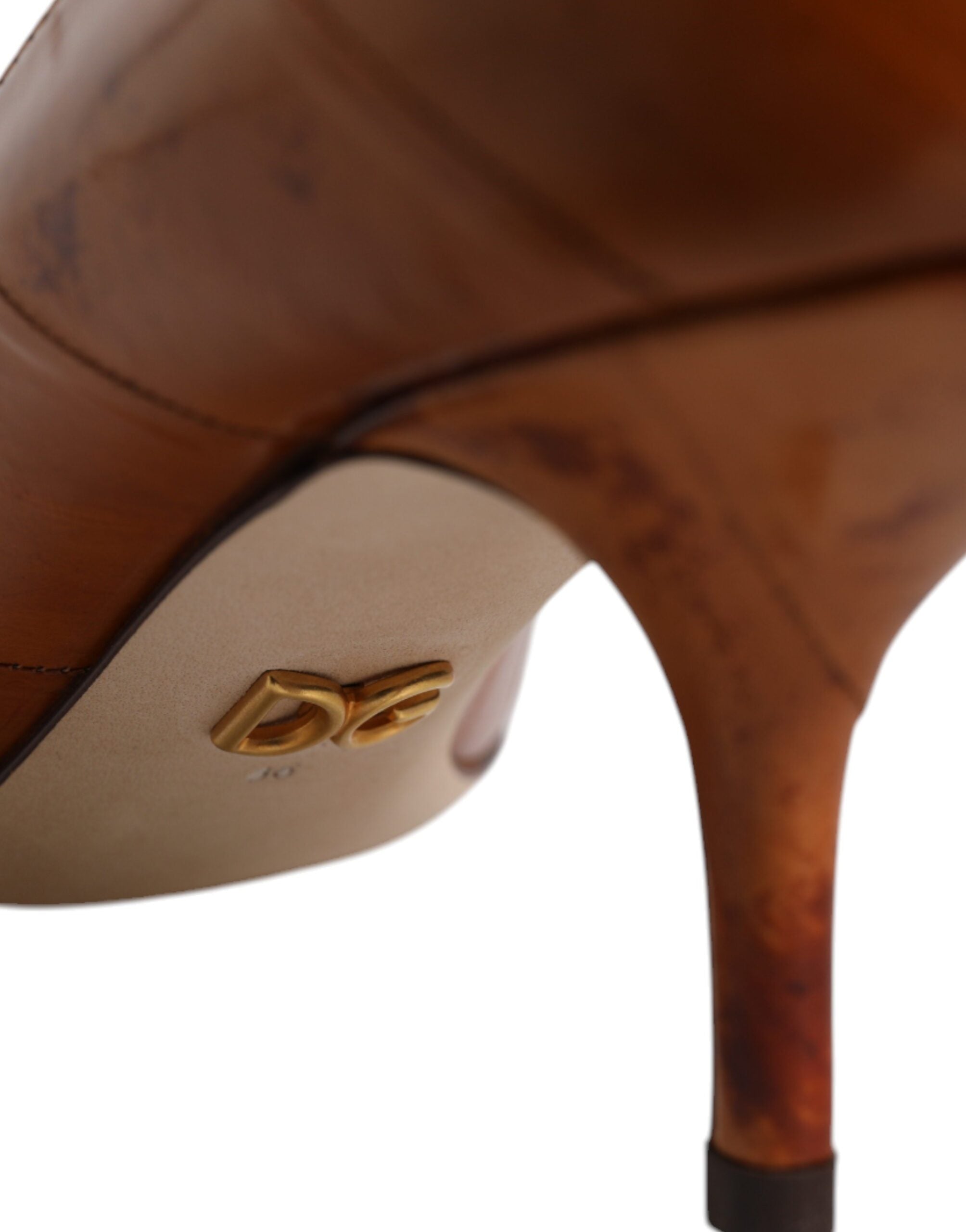 Bruna Läder Kitten Heels Pumps Skor