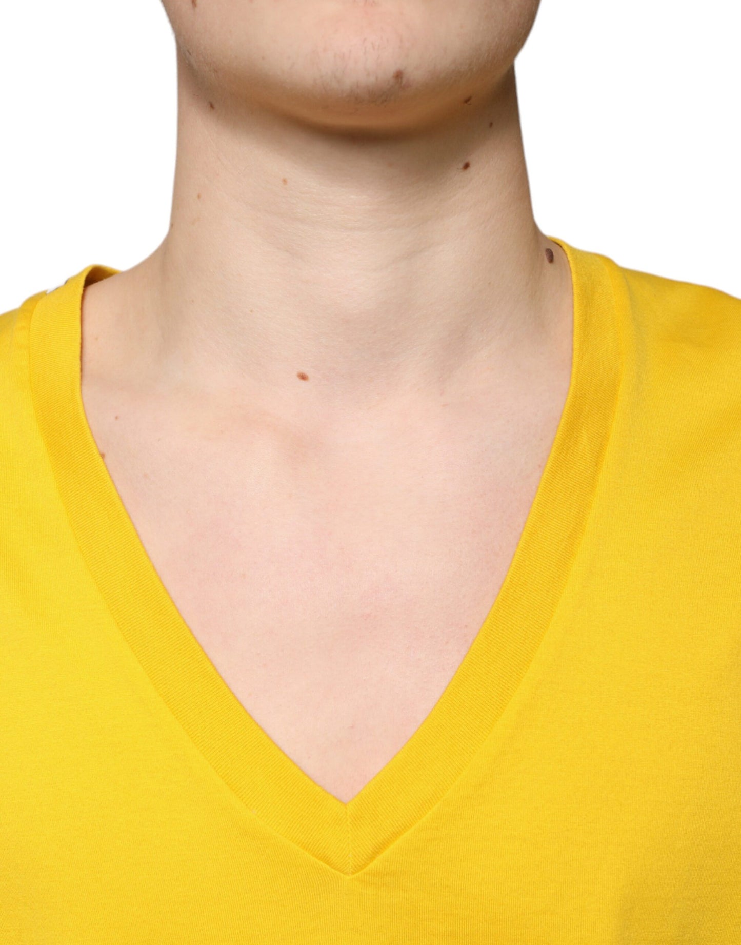 Dolce &amp; Gabbana Gul Bomulls-T-shirt Med V-Ringning Och Korta Ärmar