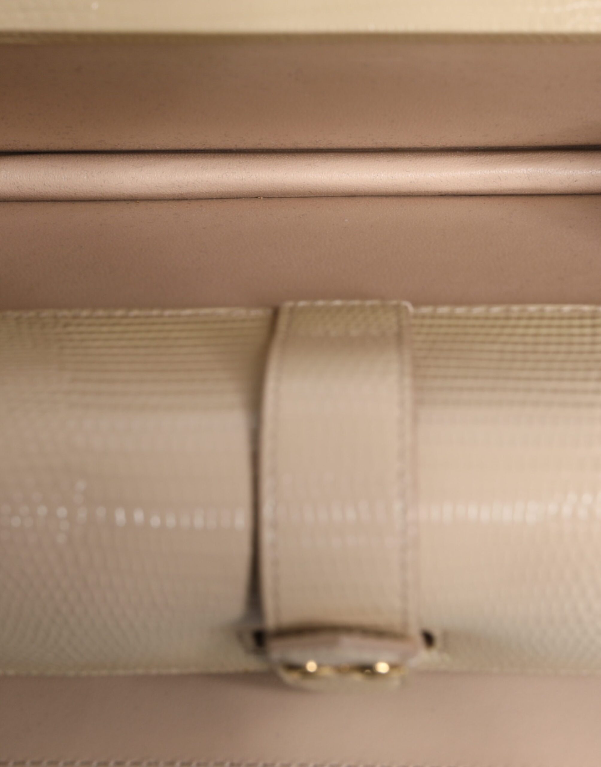 Beige läder Ingrid axelväska med topphandtag