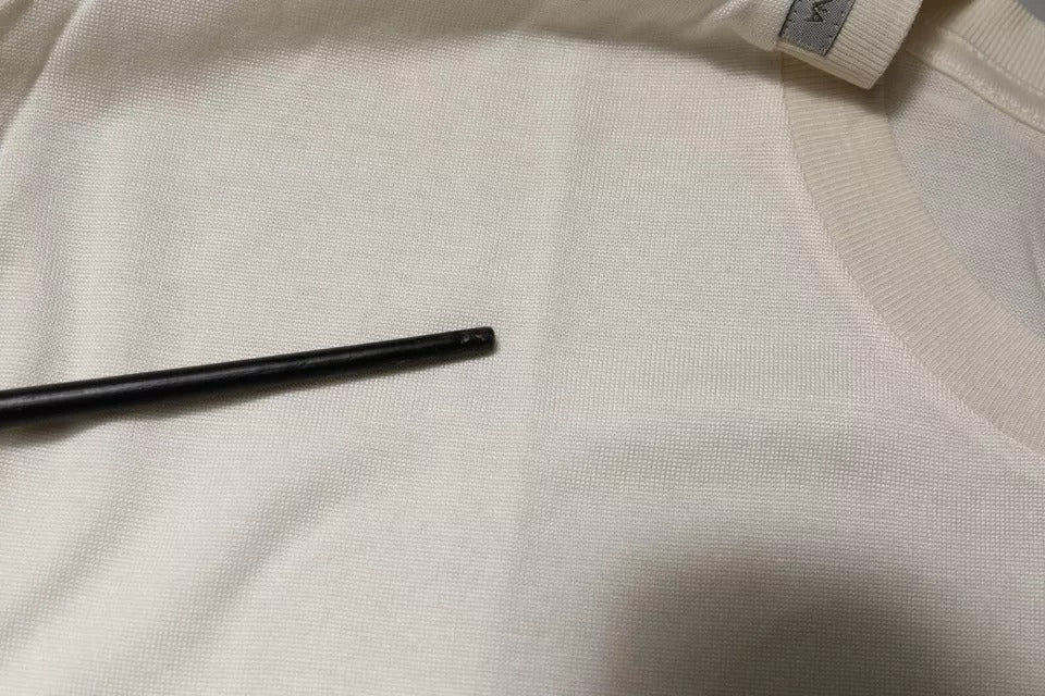 Dolce &amp; Gabbana Off White siden t-shirt med rund hals och kort ärm