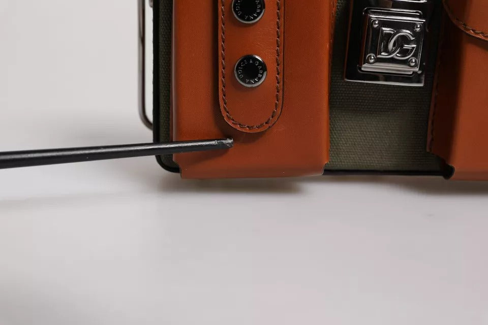 Grønn brun clutch-veske i skinn