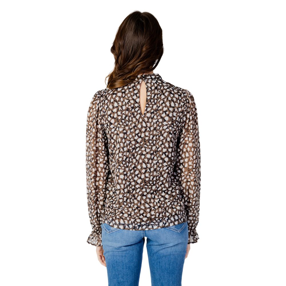 Svart blus i återvunnen polyester