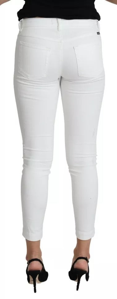 Vita bomullsslitna denimjeans med snygg passform