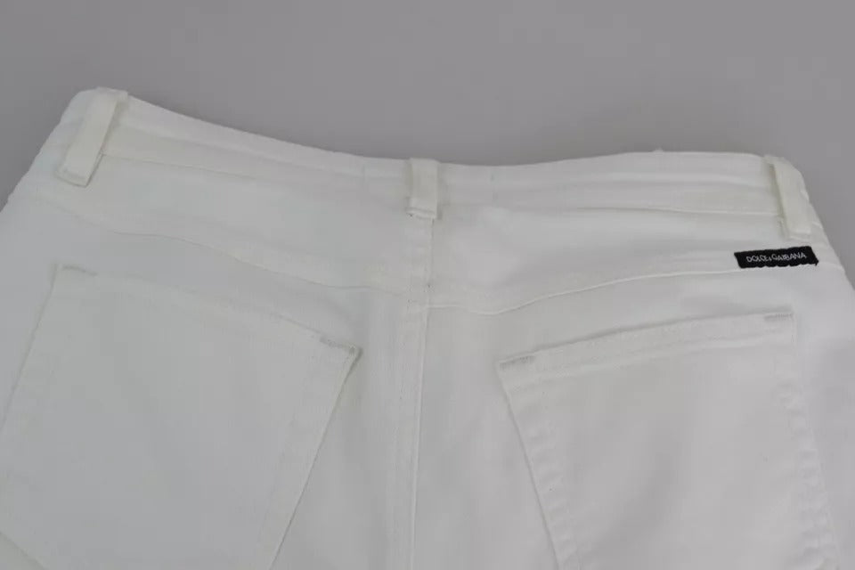 Vita bomullsslitna denimjeans med snygg passform