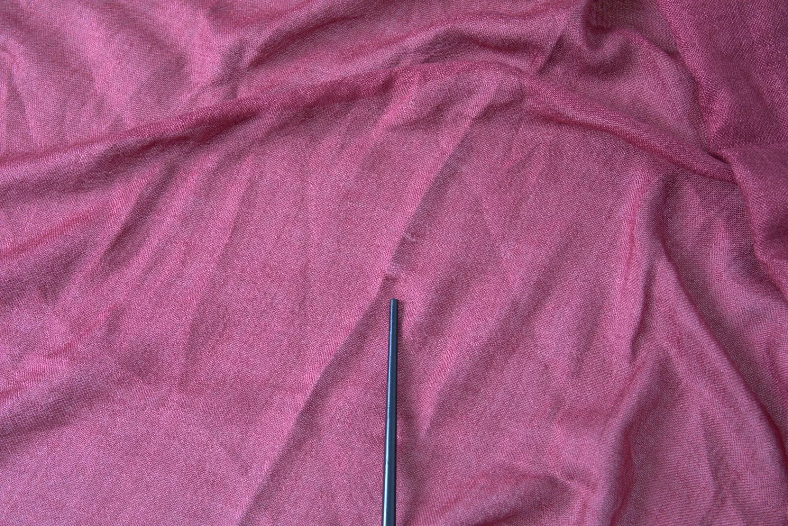 Dolce &amp; Gabbana – Rödbrun stickad kashmirsjal med fransar