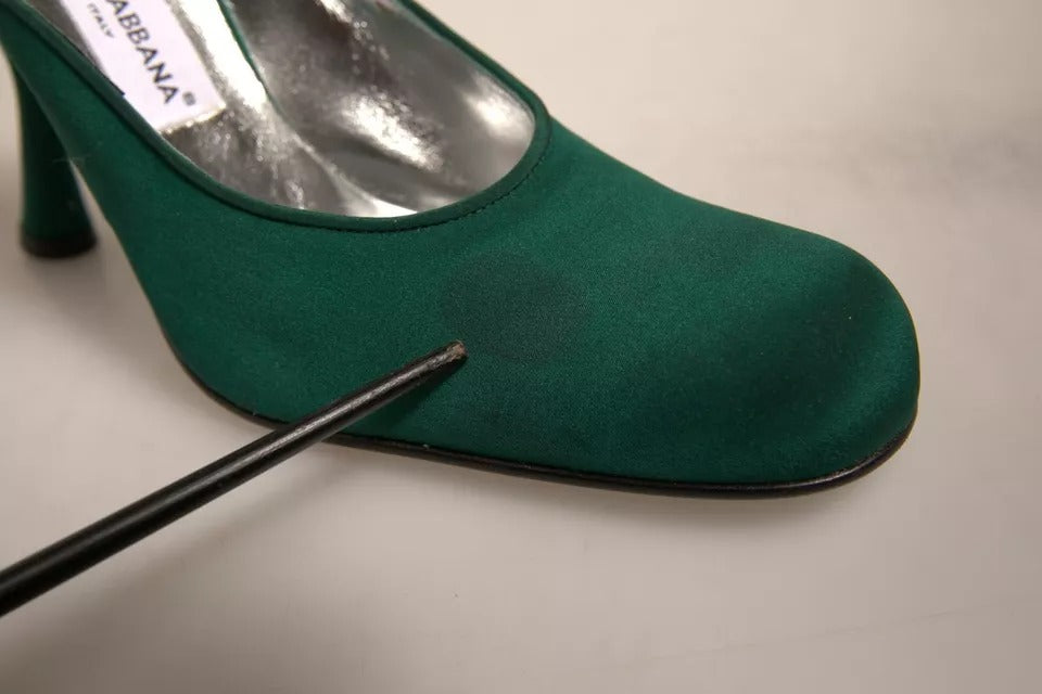 Gröna pumps i mocka och läder med hög klack
