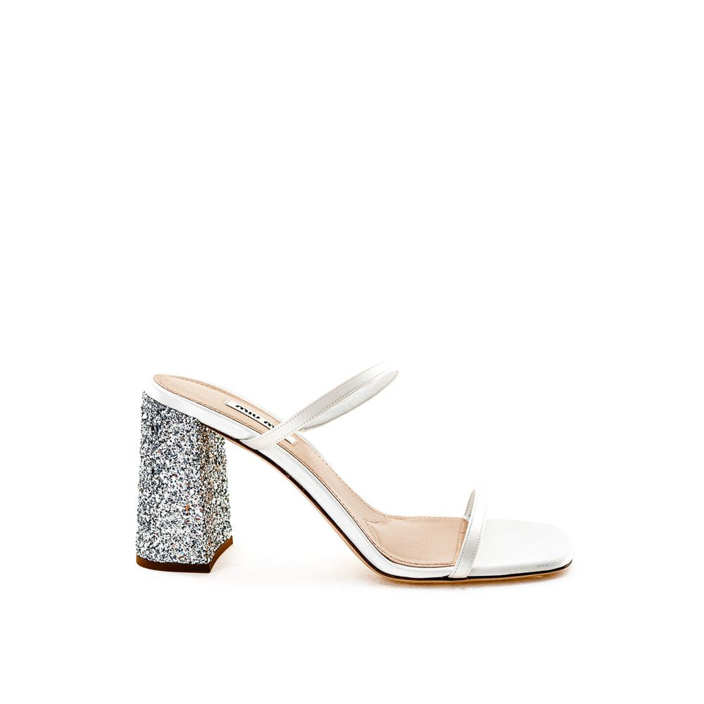 Hvit silkesandal