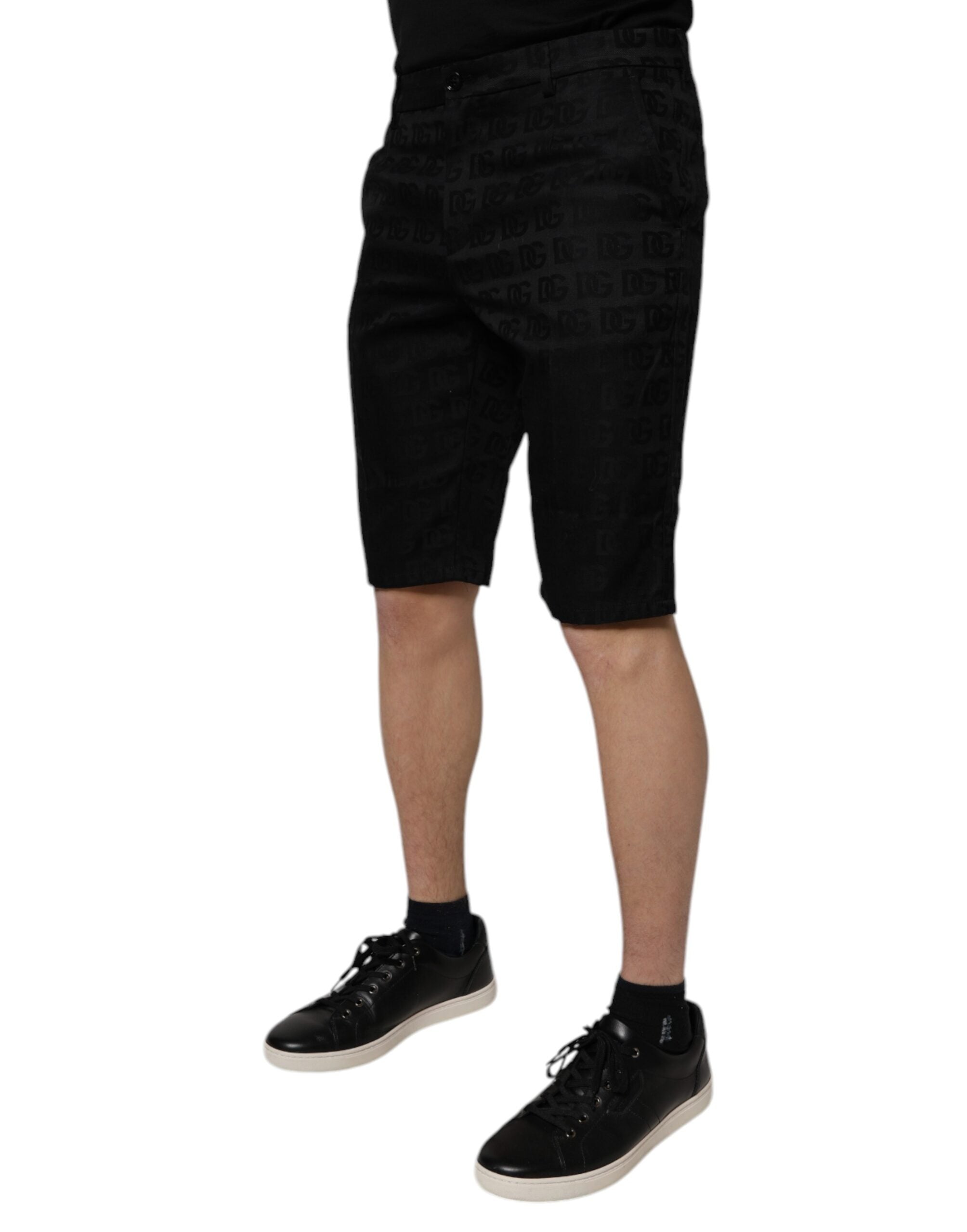 Svarta bomulls chinoshorts med medelhög midja