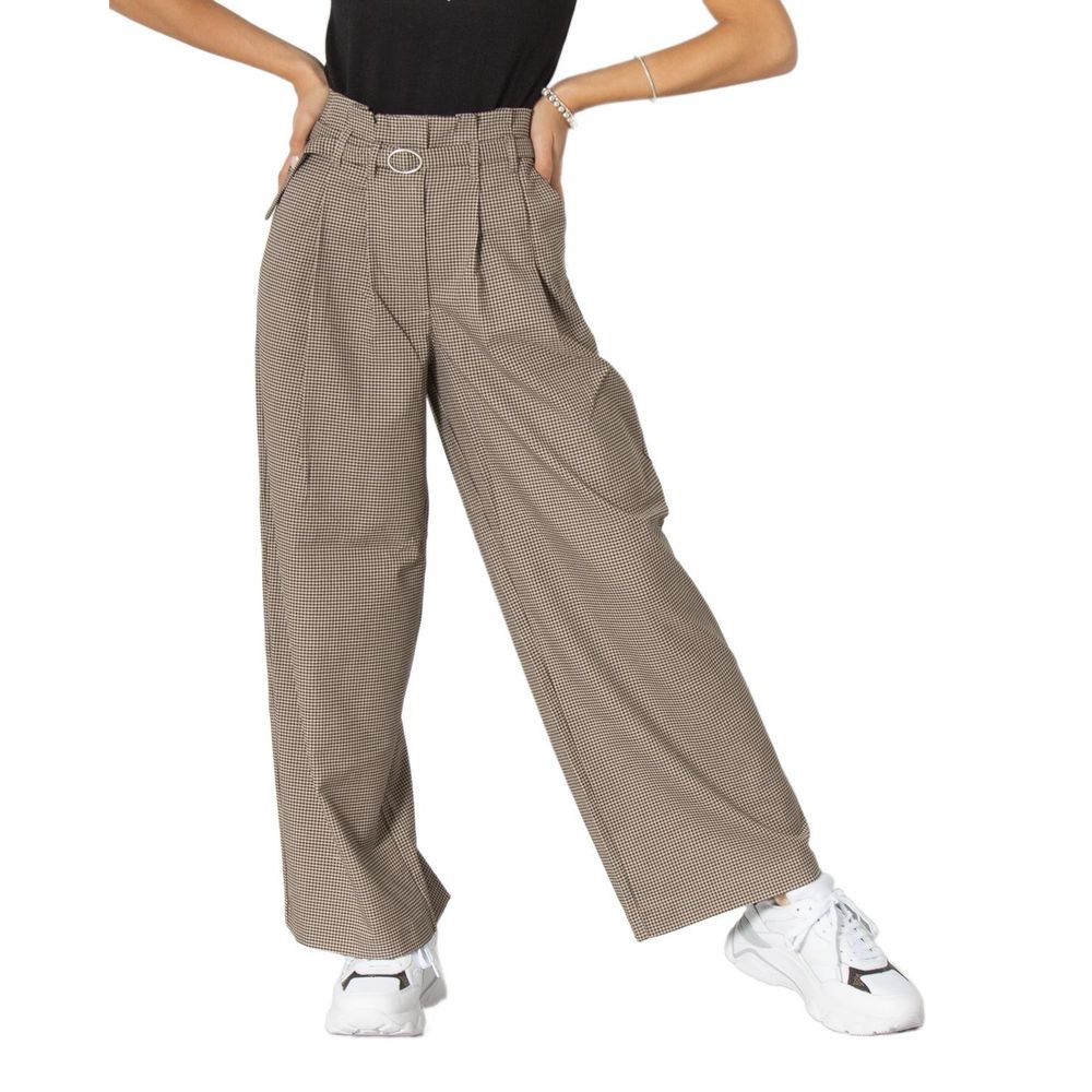 Beige elastanjeans och byxor