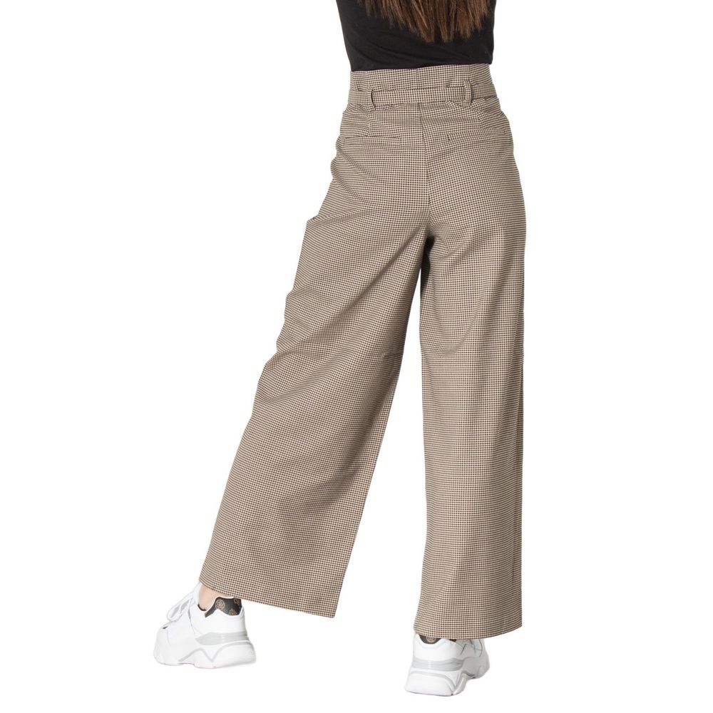 Beige elastanjeans och byxor