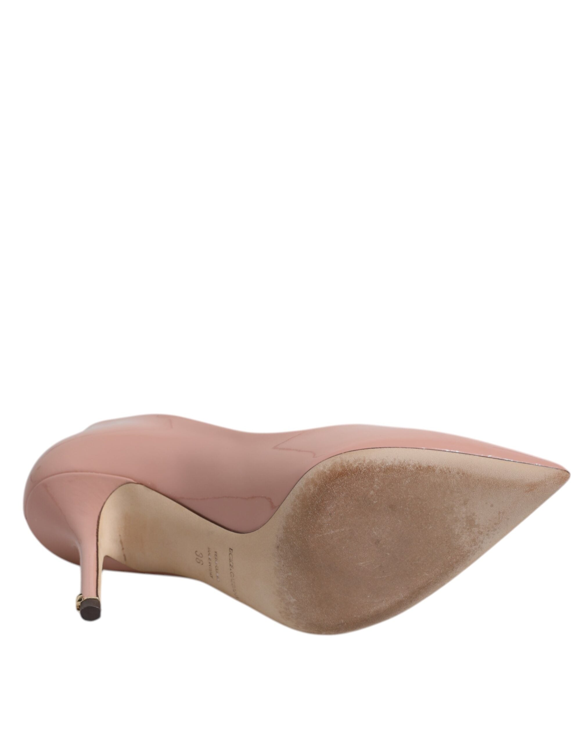 Rosa pumps med stilettklack i lackläder