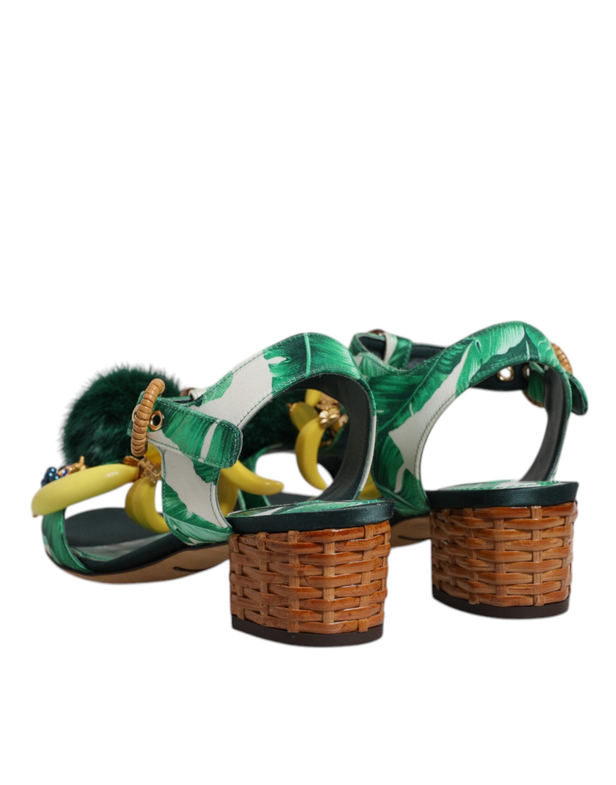 Gröna sandaler med kristallpäls