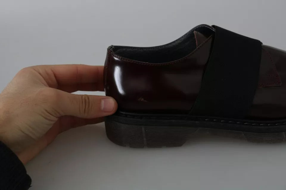 Mørkebrune skinnsko med elastiske stropper