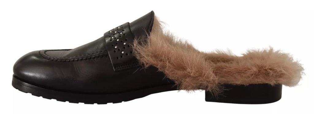 Svarta läderpäls perforerade slip-on platta skor