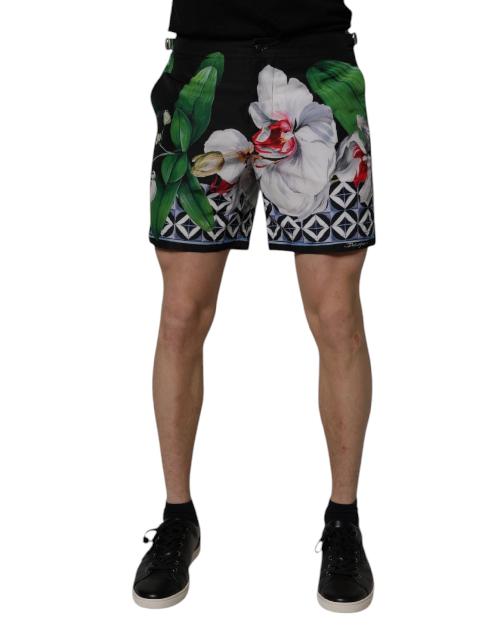 Flerfärgade blommiga polyesterbermudashorts för män