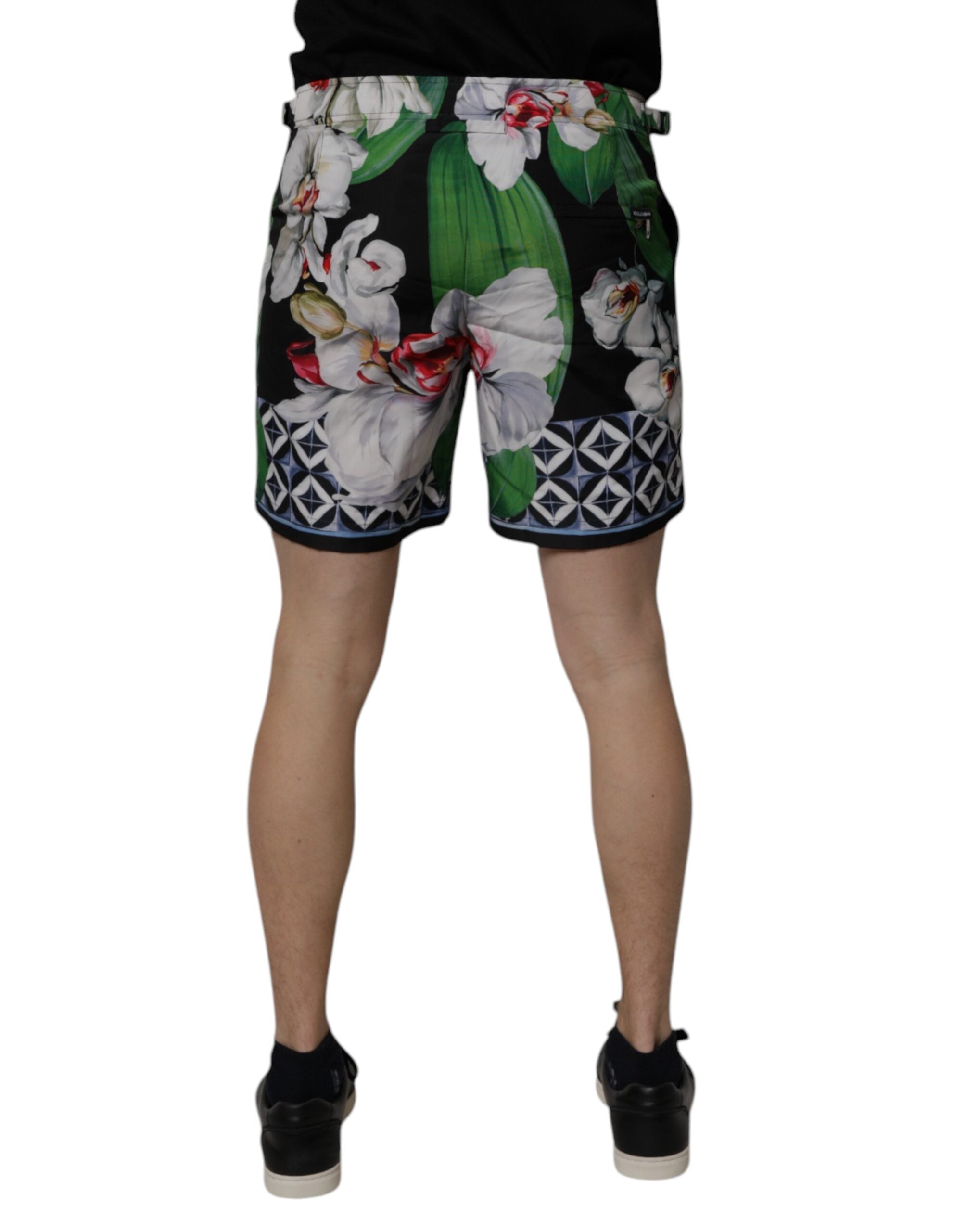Flerfärgade blommiga polyesterbermudashorts för män