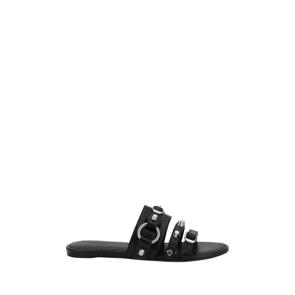 Nitade sandaler