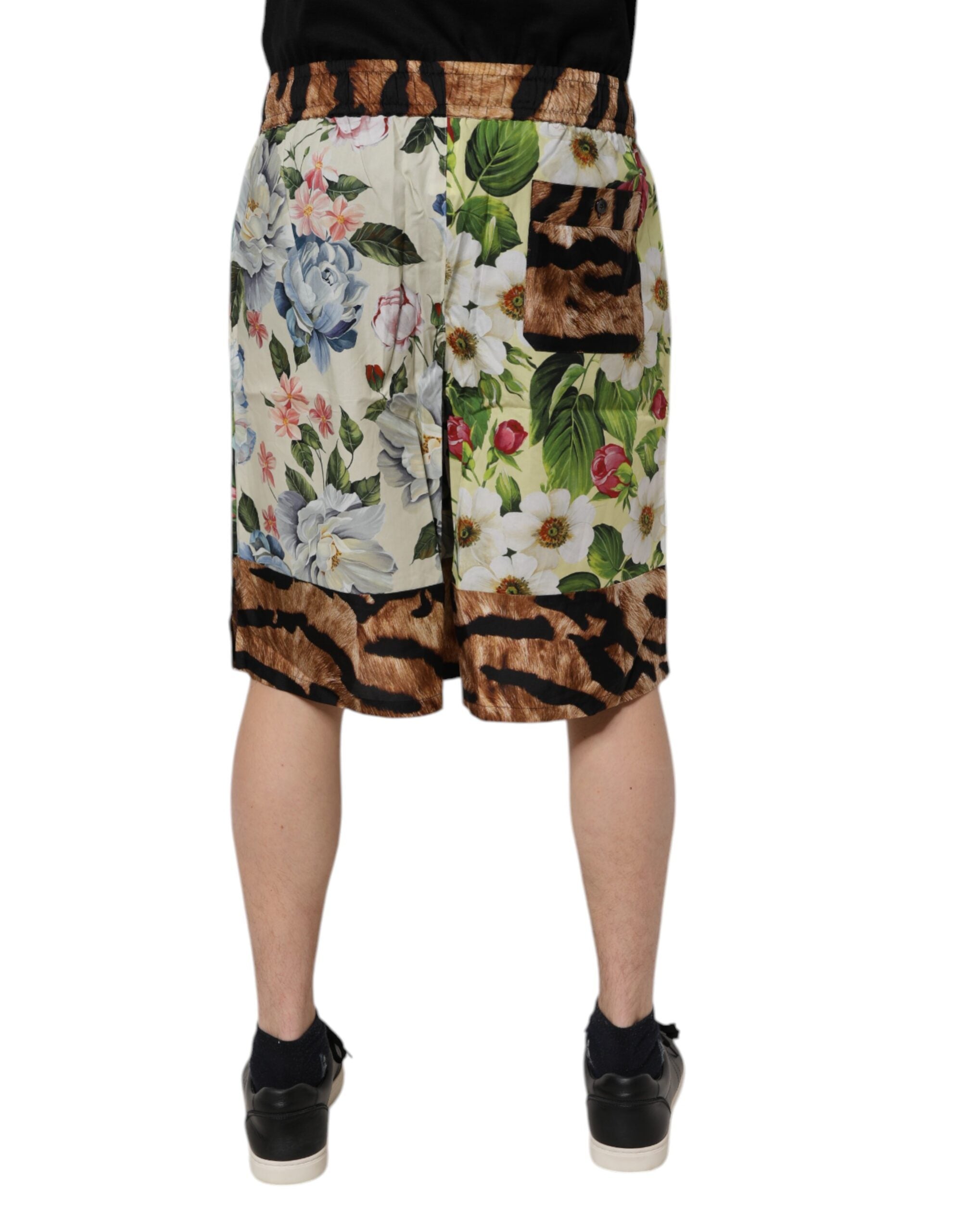 Flerfärgade blommiga bermudashorts för män