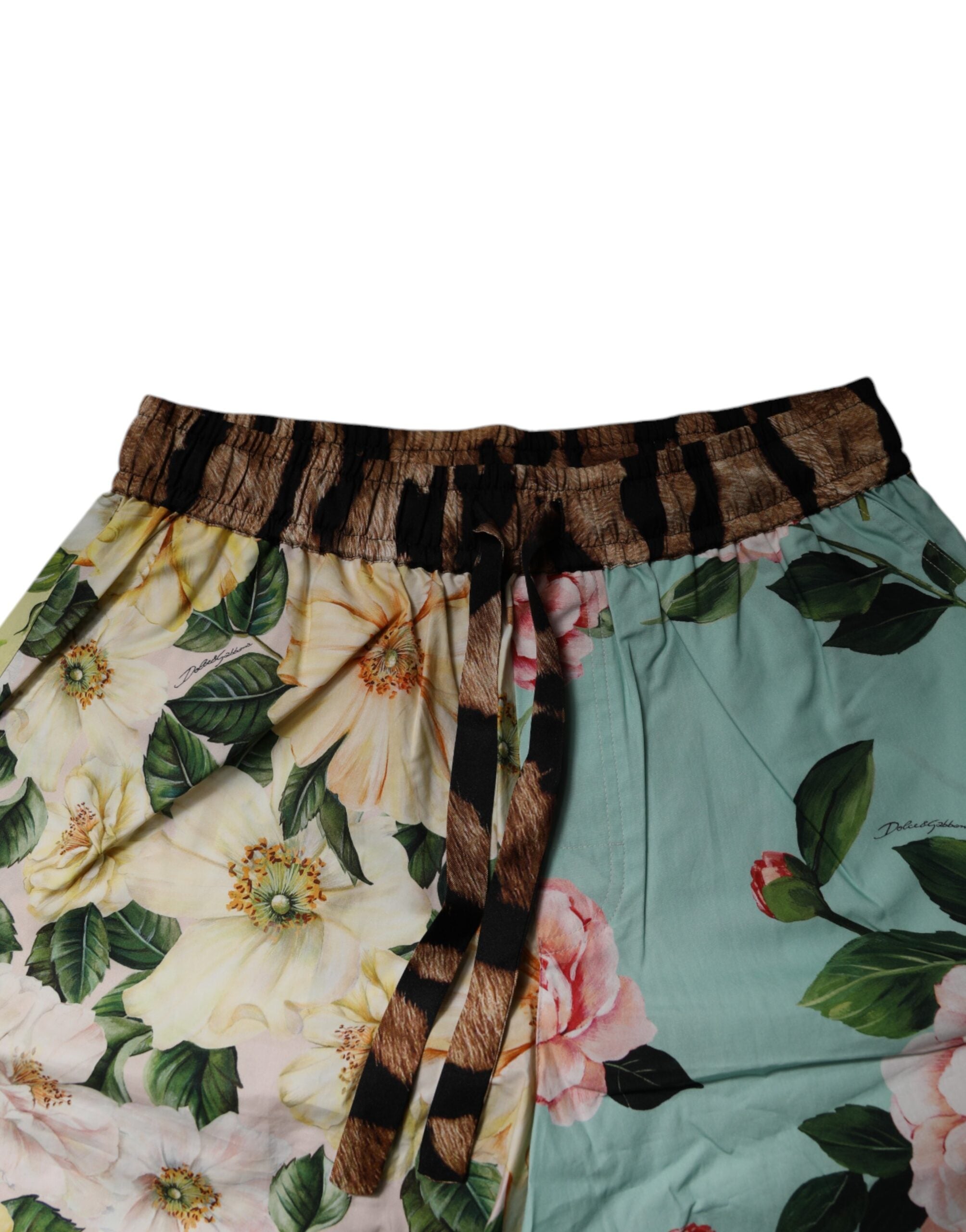 Flerfärgade blommiga bermudashorts för män