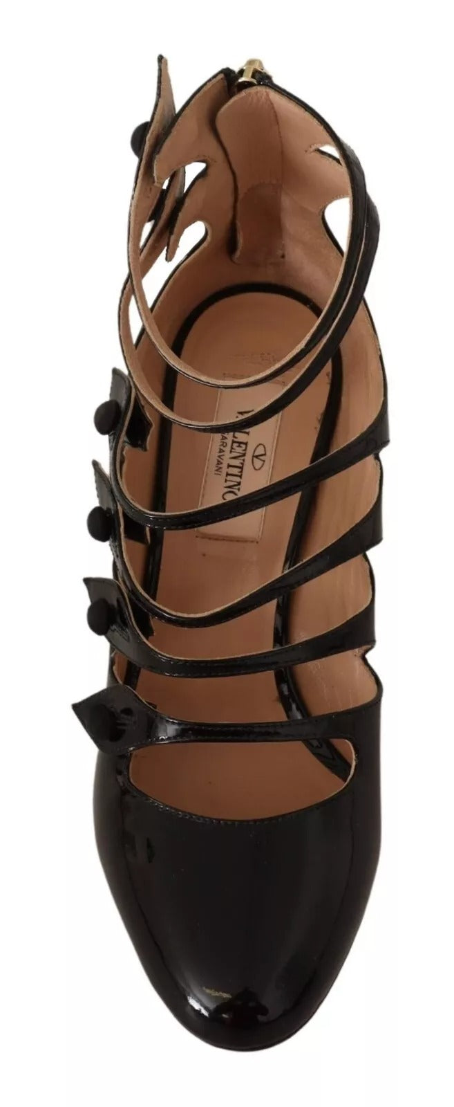 Svarta pumps med läderklack och flera remmar