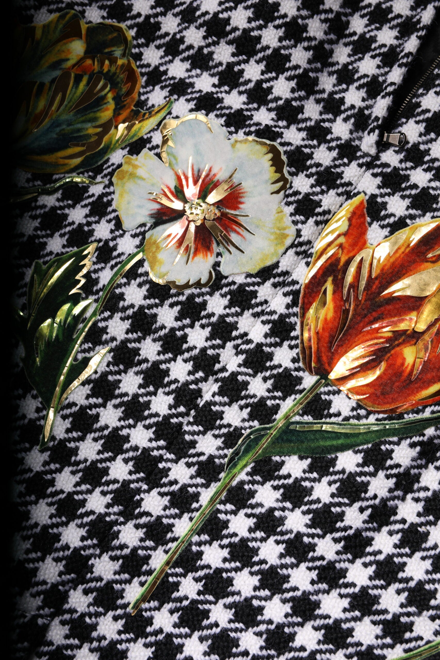 Flerfärgad blommig kjol med hög midja