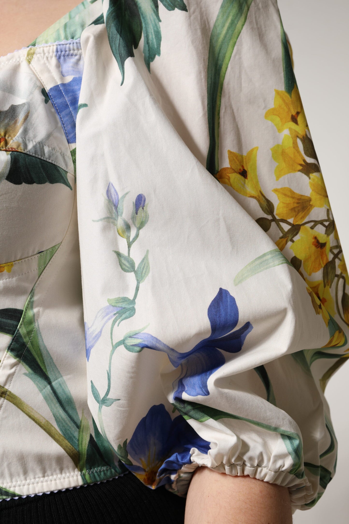 Dolce &amp; Gabbana Vit Blommig Puffärmad Kort Blus Topp