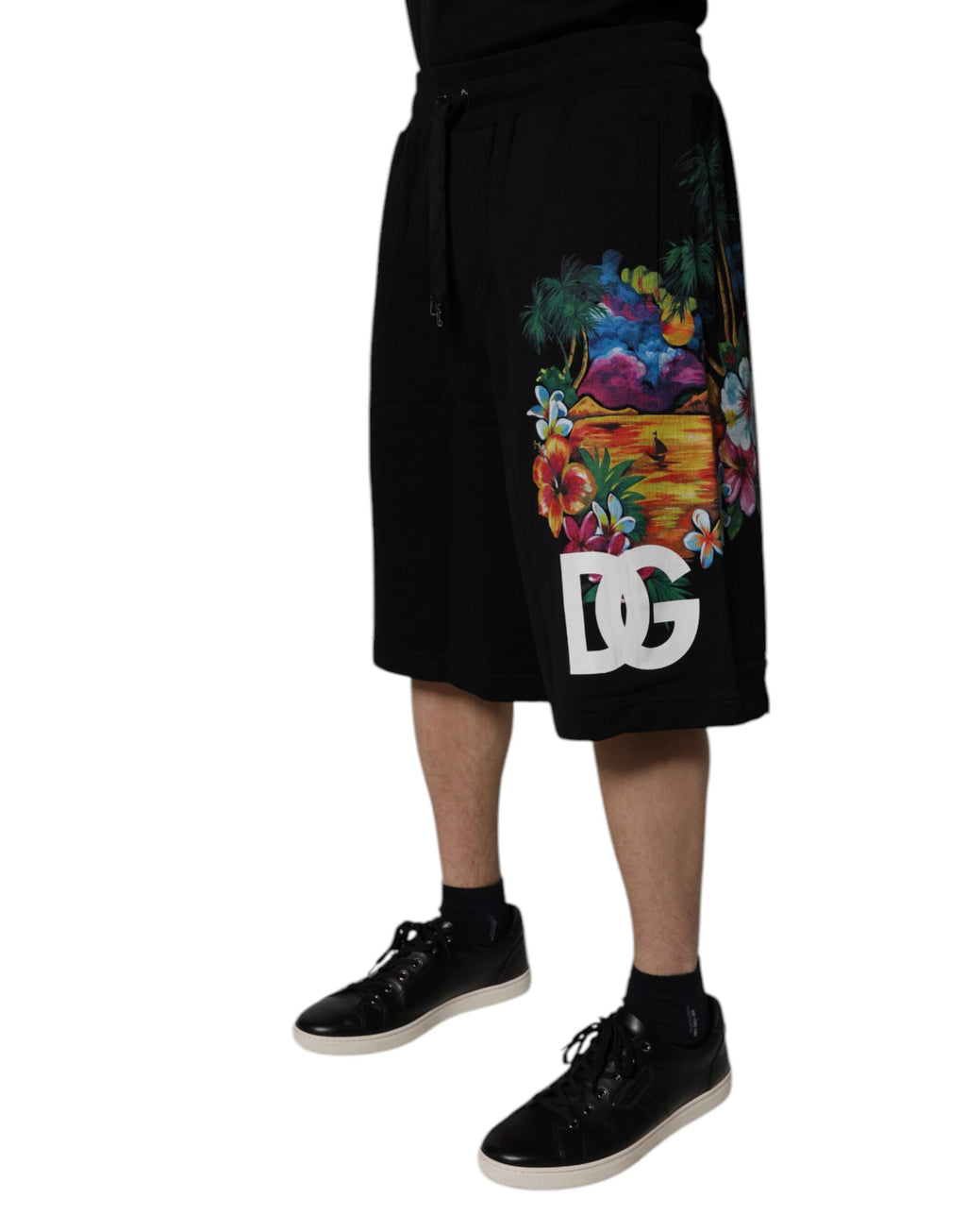 Svarta bermudashorts med blommigt tryck i bomull