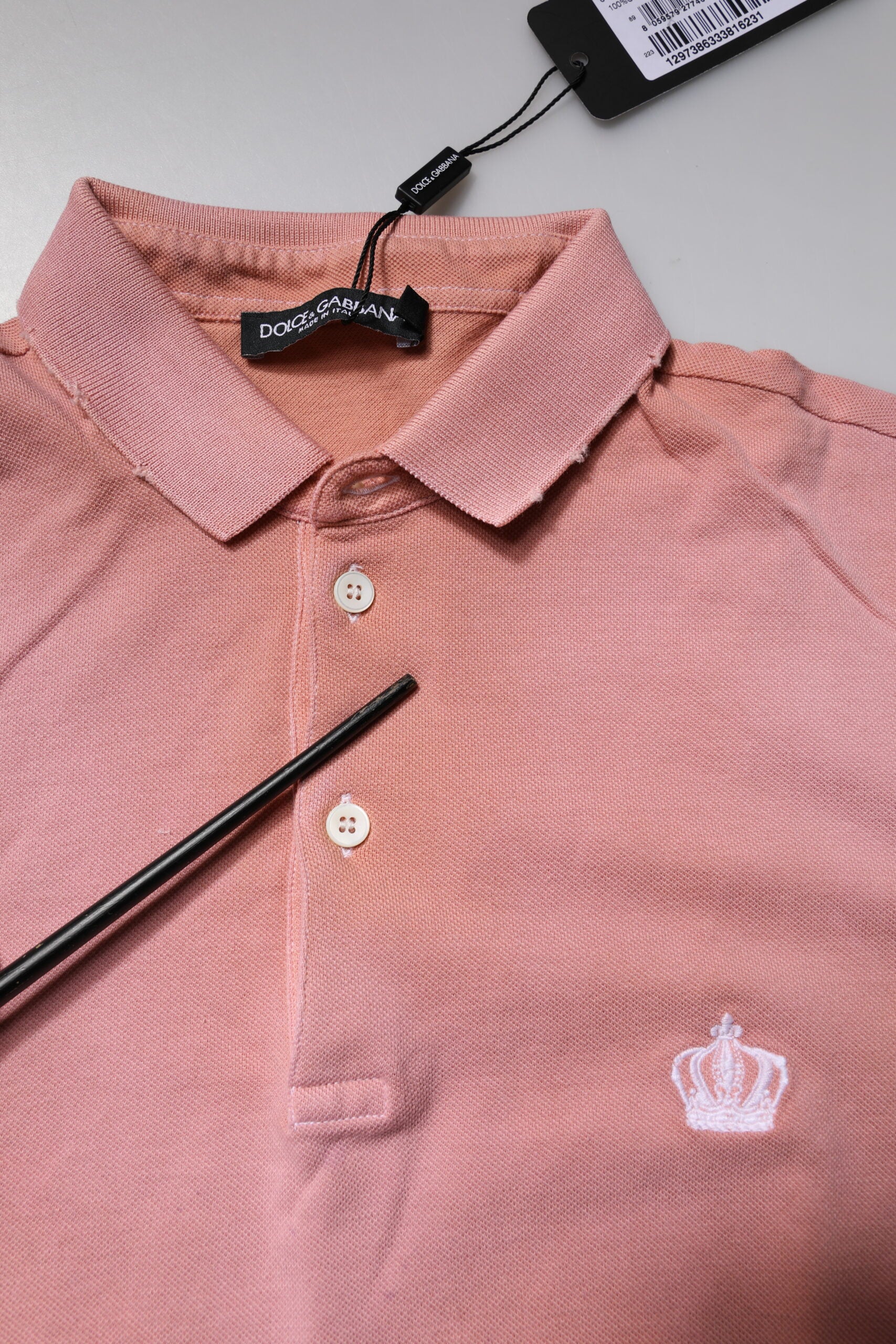 Rosa bomulls-t-shirt med kronkrage