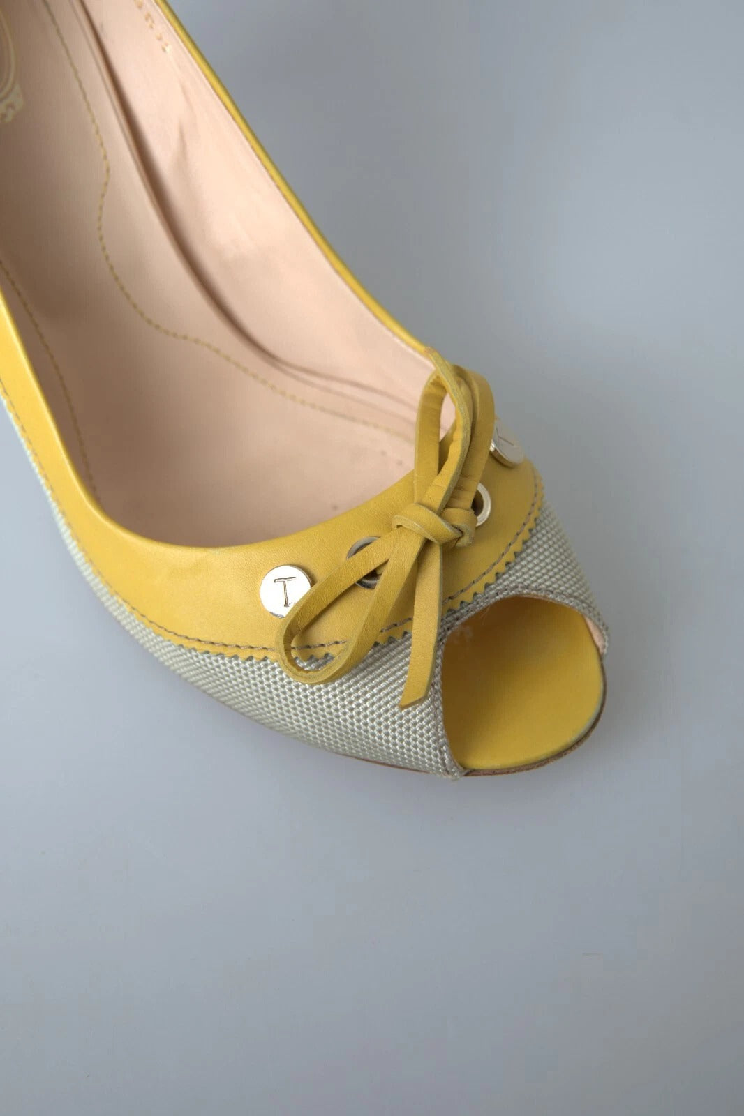 Gula Off White Peep Toe Pumps Skor