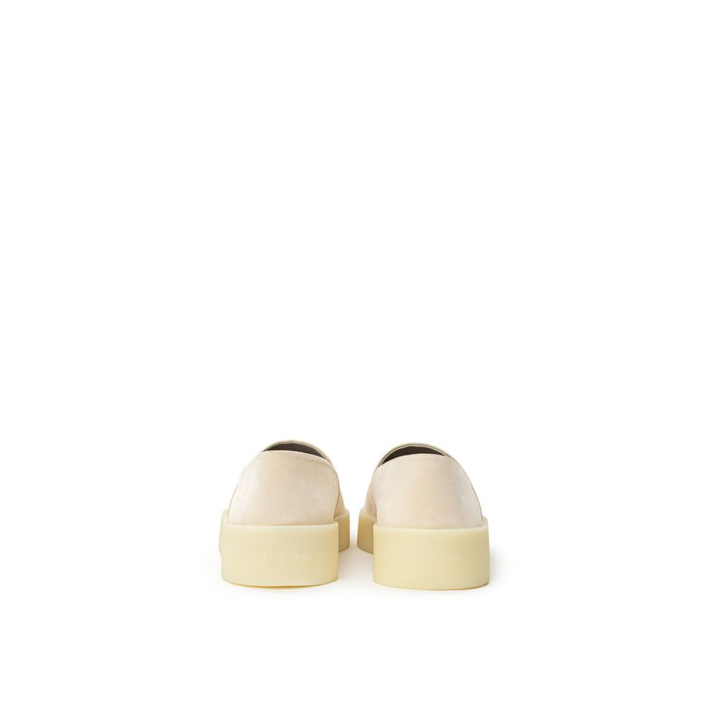Beige slip-on loafers i skinn