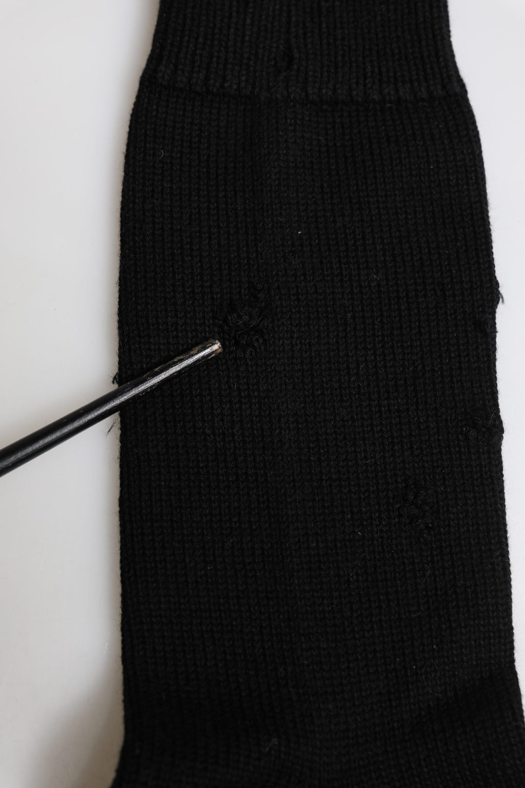 Svarta enfärgade stretchiga herrstrumpor med mitten av vaden