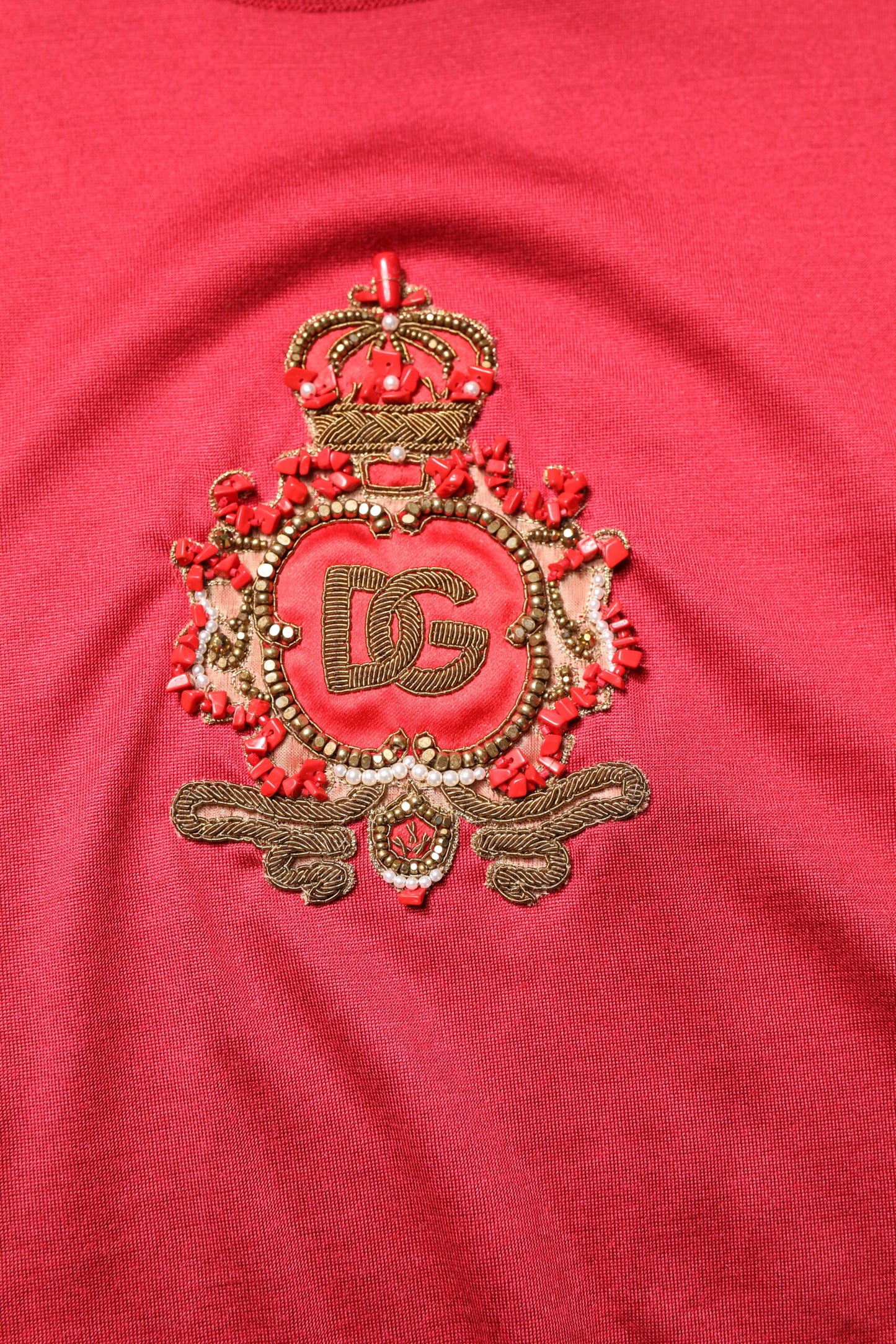 Dolce &amp; Gabbana Röd Siden DG Kronlogotyp Kortärmad T-shirt