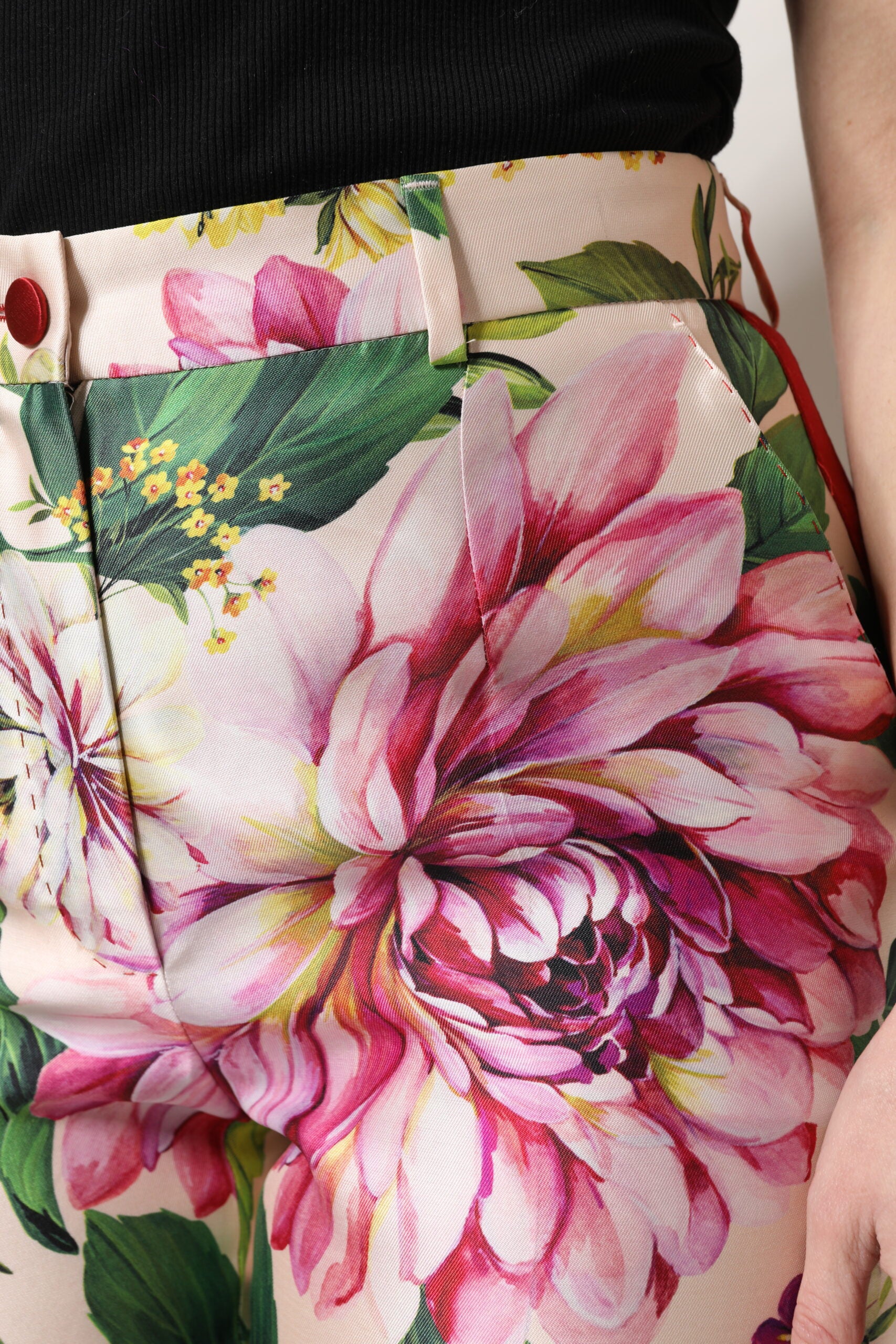 Flerfärgade blommiga raka byxor med hög midja