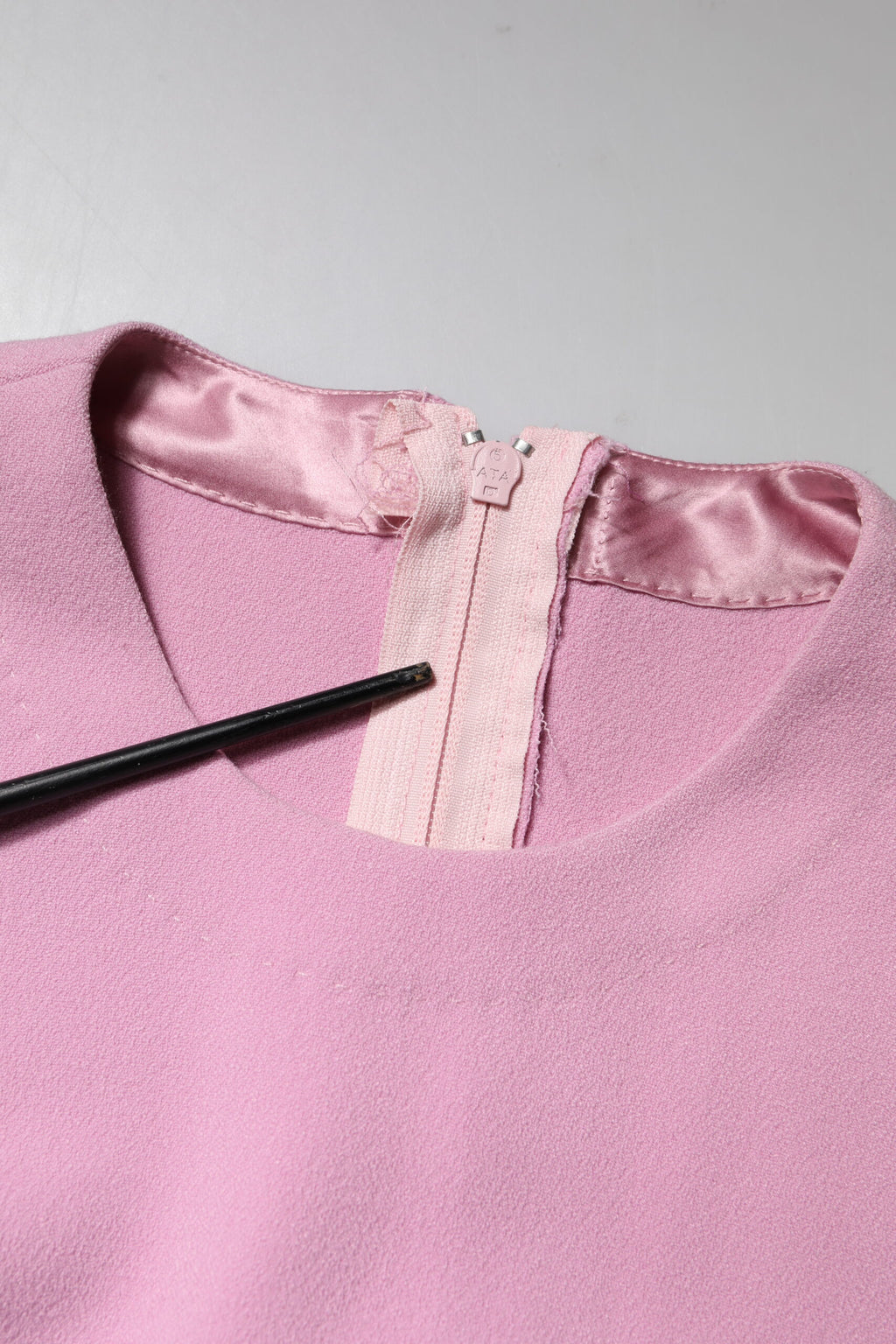 Rosa polyester långärmad fodral miniklänning