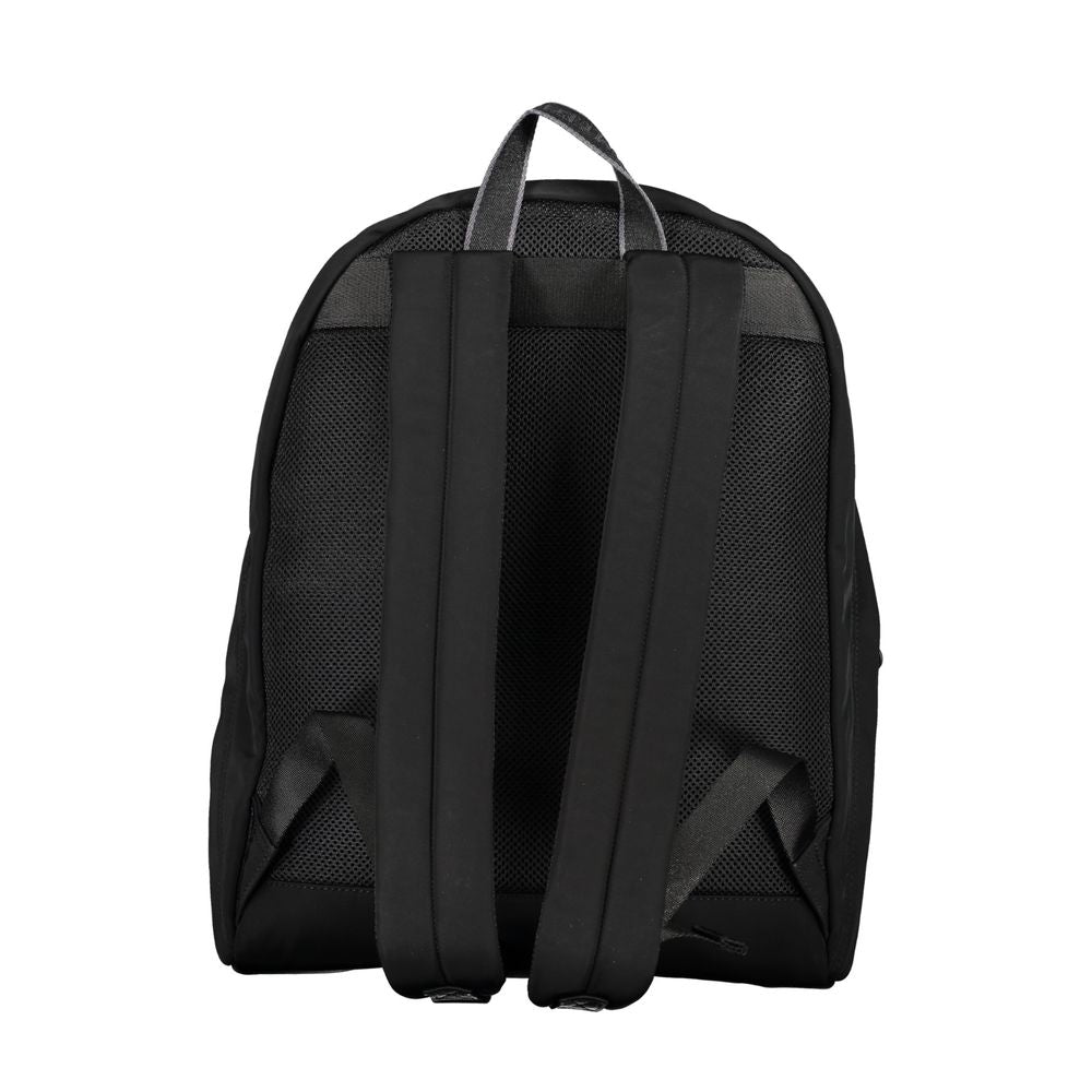 Chic urban svart ryggsäck med laptopfack